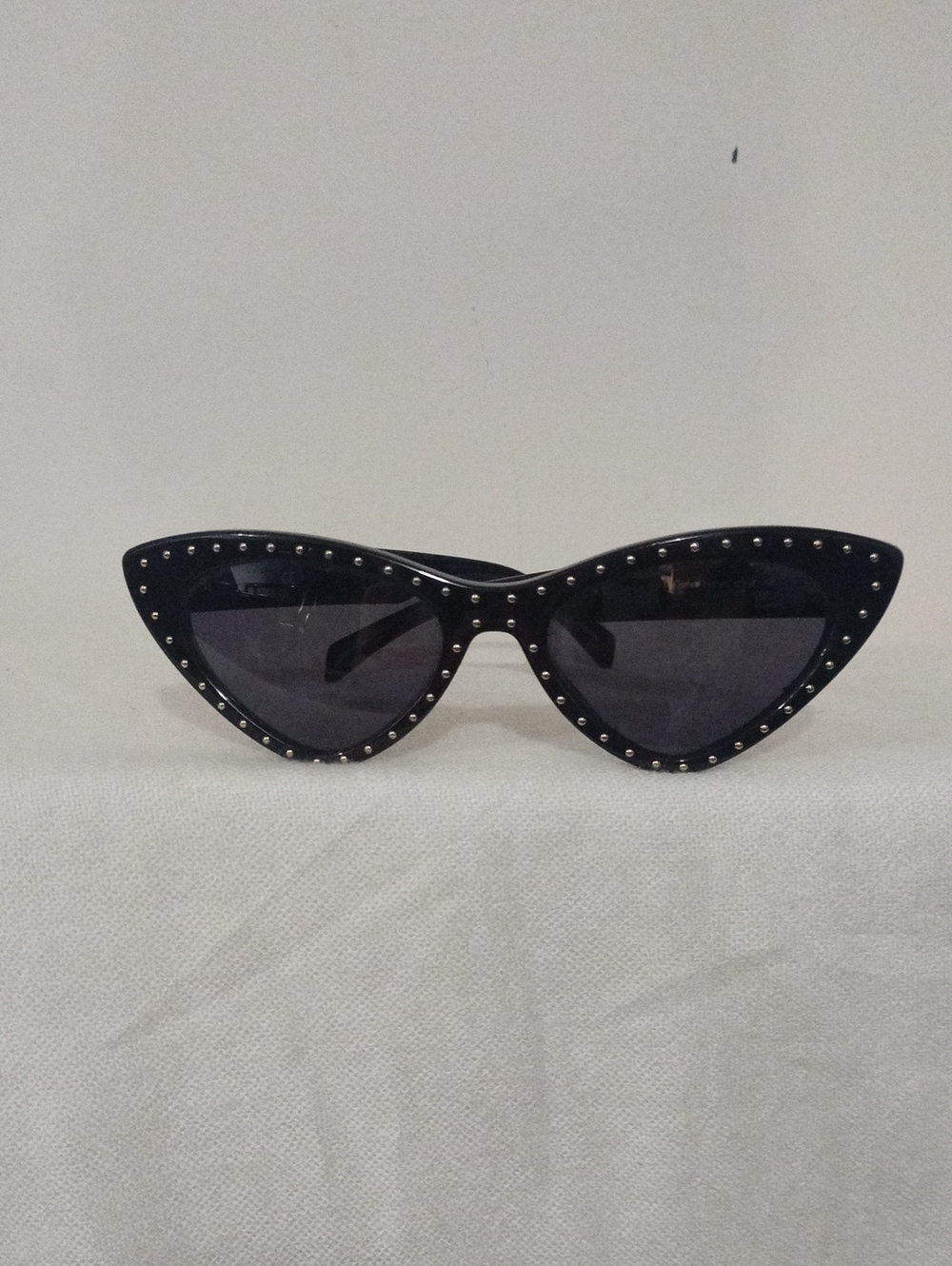 Moschino (Pre-owned) Black Cat Eye Sunglasses with Silver Studs
